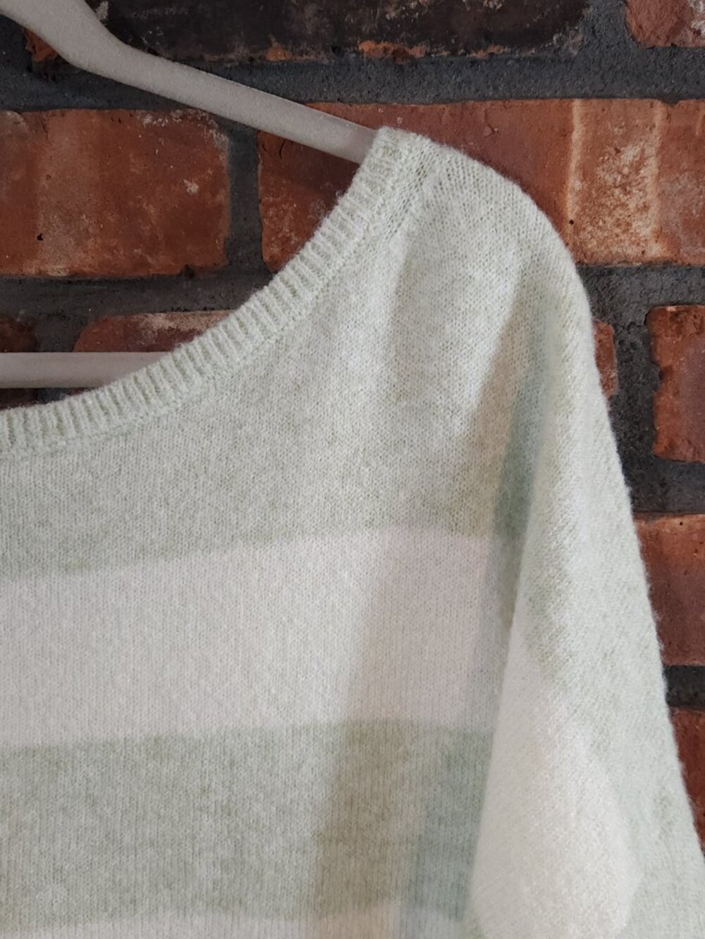 American Eagle Seriously Soft Striped Off-shoulder Sweater Cozy Women's L NWT - Picture 5 of 8